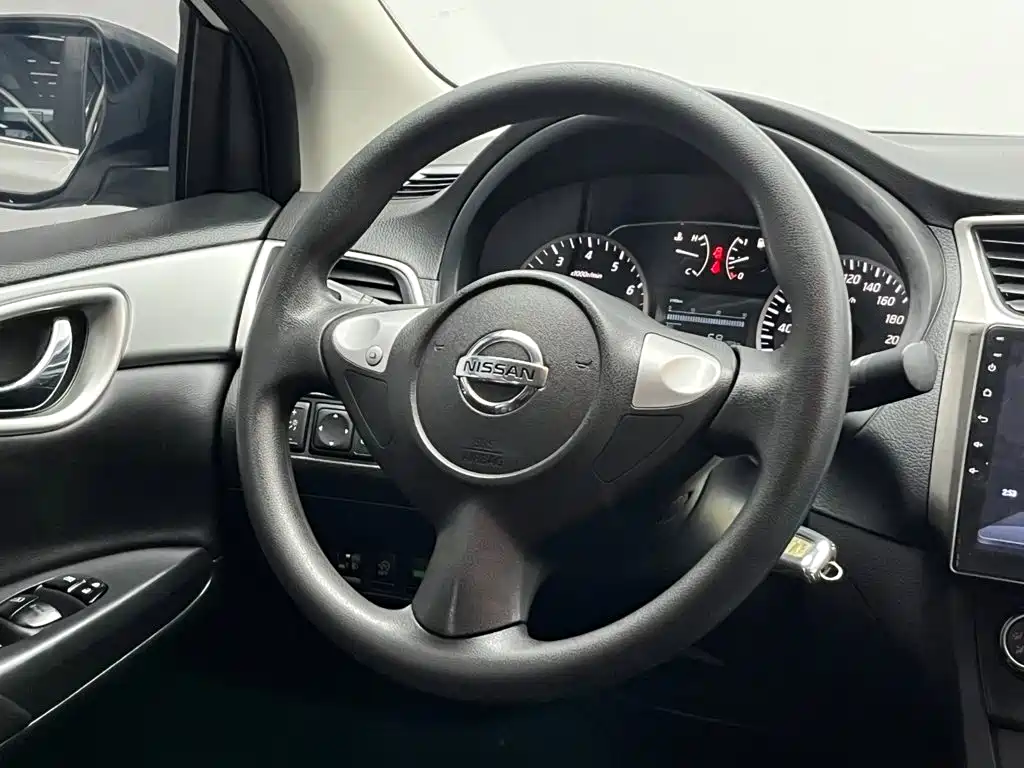 Nissan Sylphy — фото 19