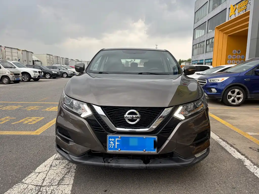 Nissan Qashqai — фото 2