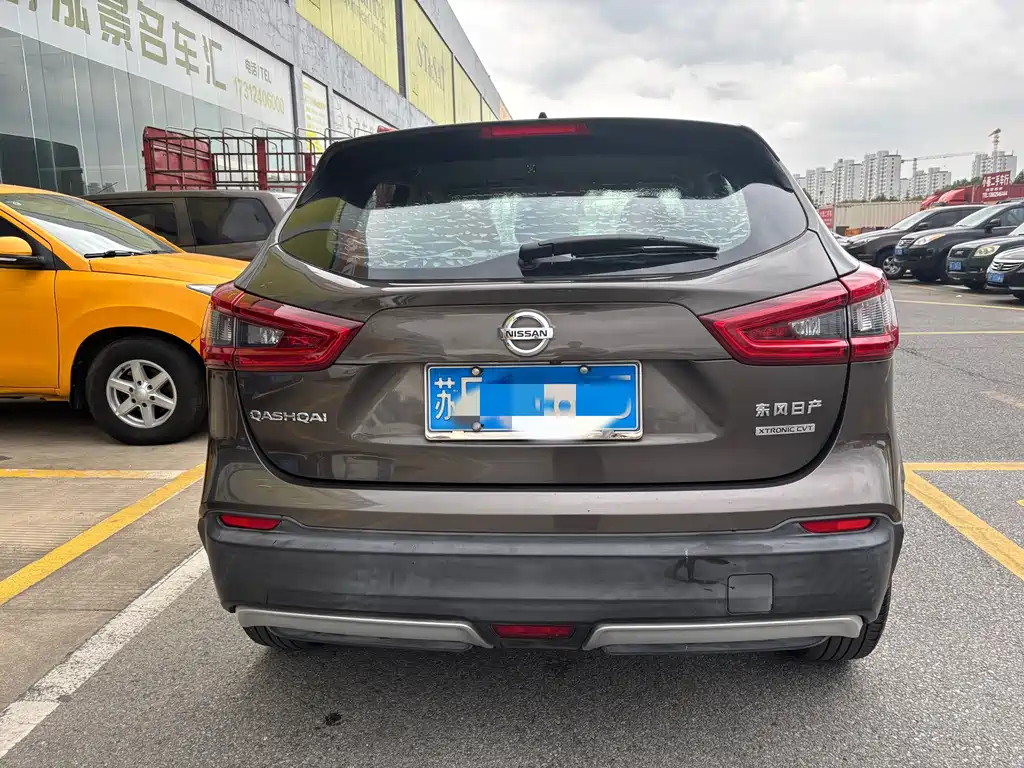 Nissan Qashqai — фото 8