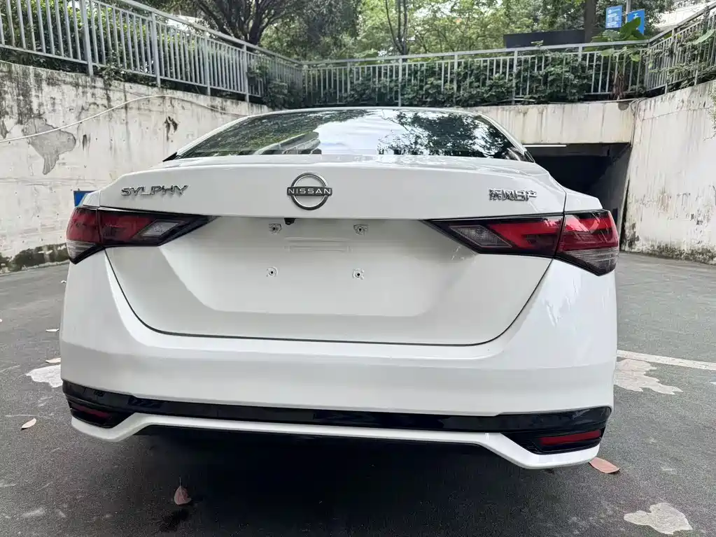 Nissan Sylphy — фото 14