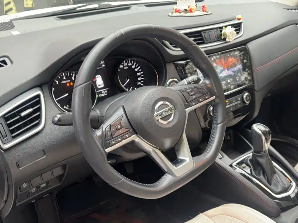 Nissan Qashqai — фото 21