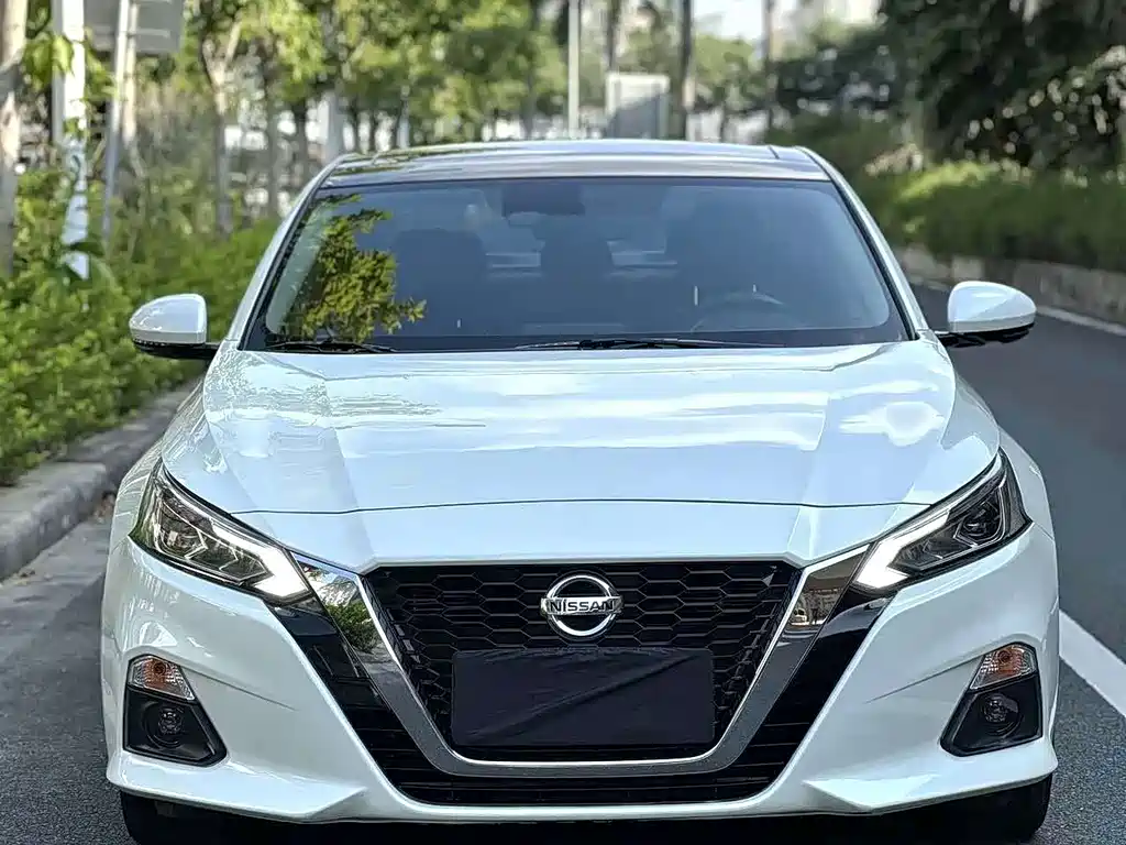 Nissan Teana — фото 2
