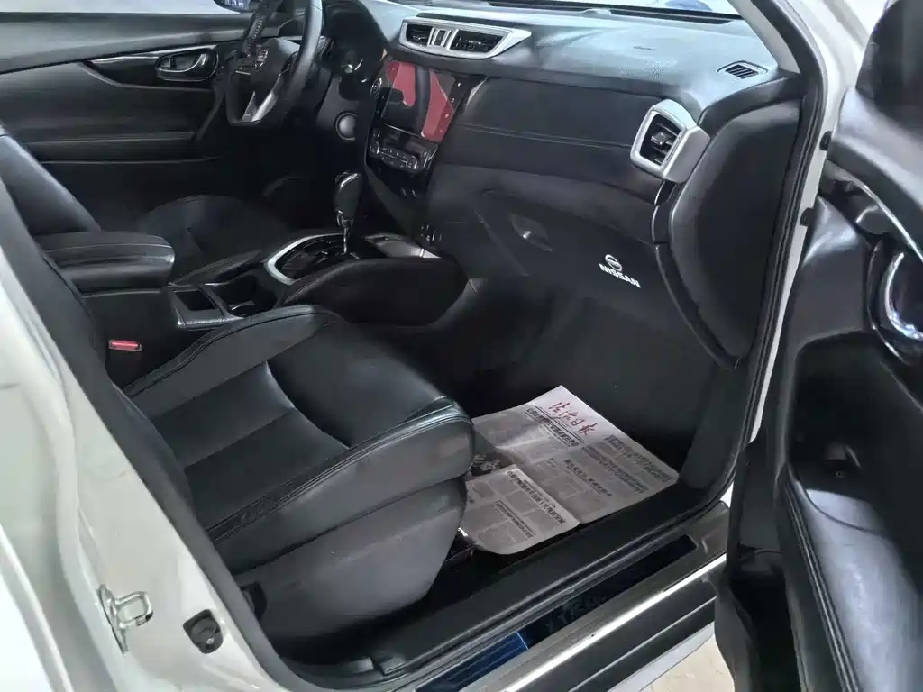 Nissan X-Trail — фото 10