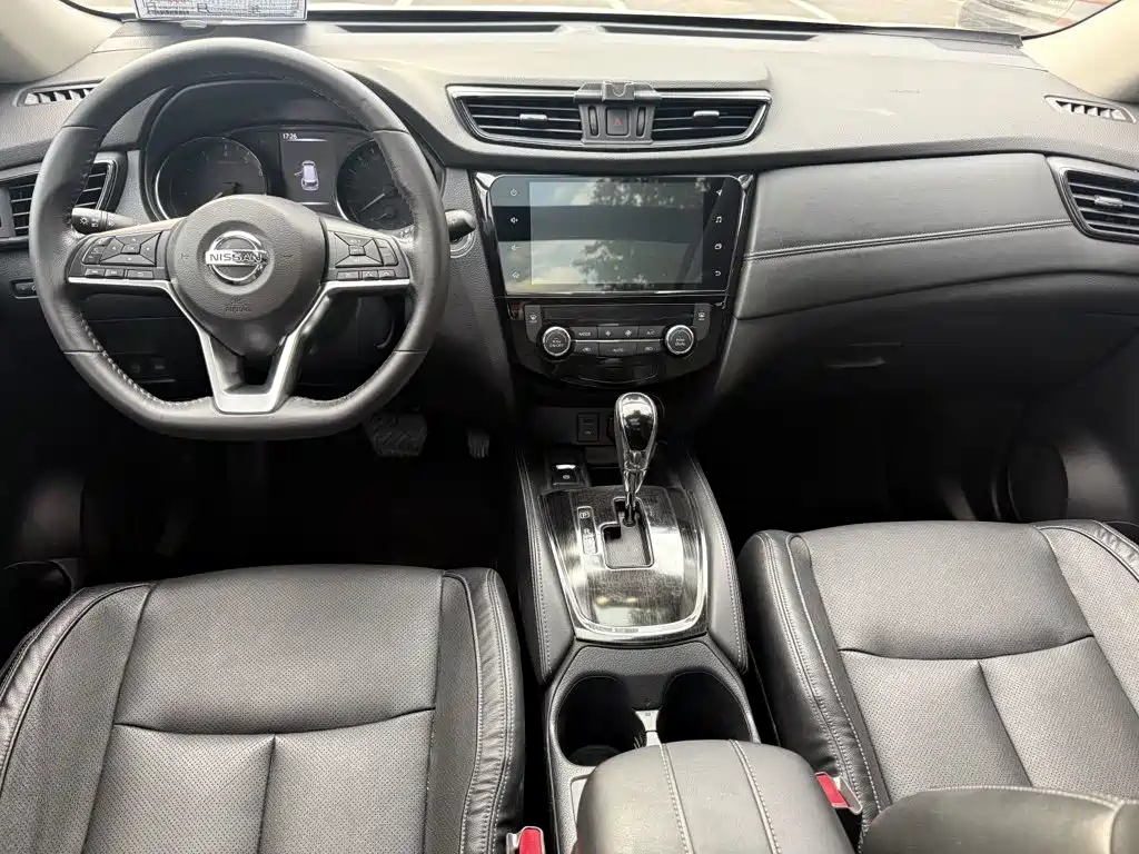 Nissan X-Trail — фото 13