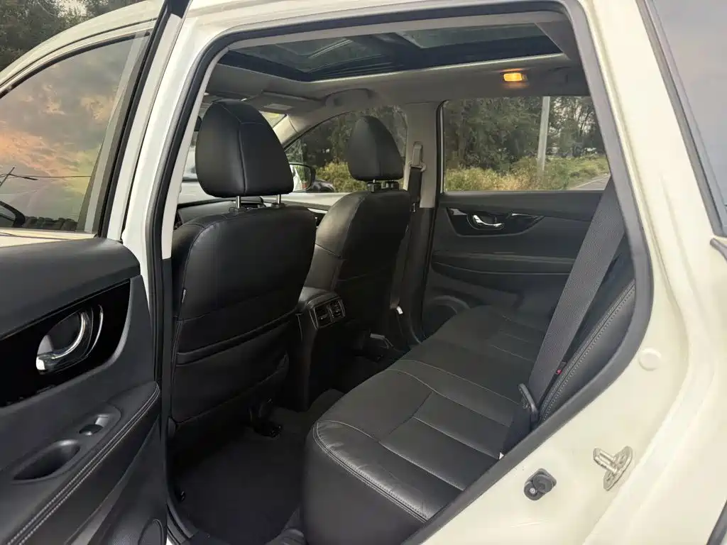 Nissan X-Trail — фото 16