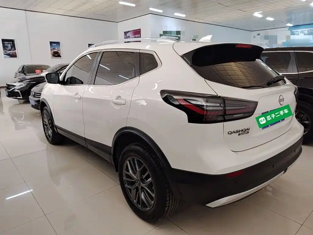 Nissan Qashqai — фото 5