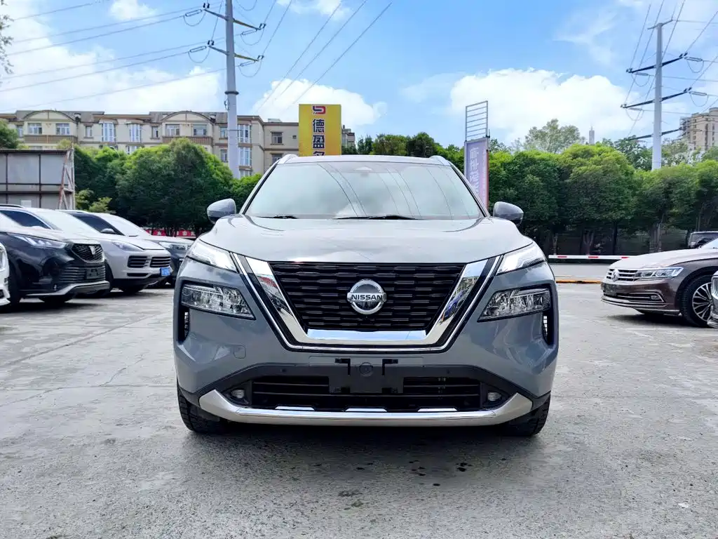 Nissan X-Trail — фото 2