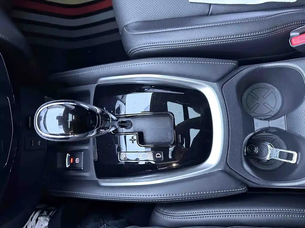 Nissan X-Trail — фото 14