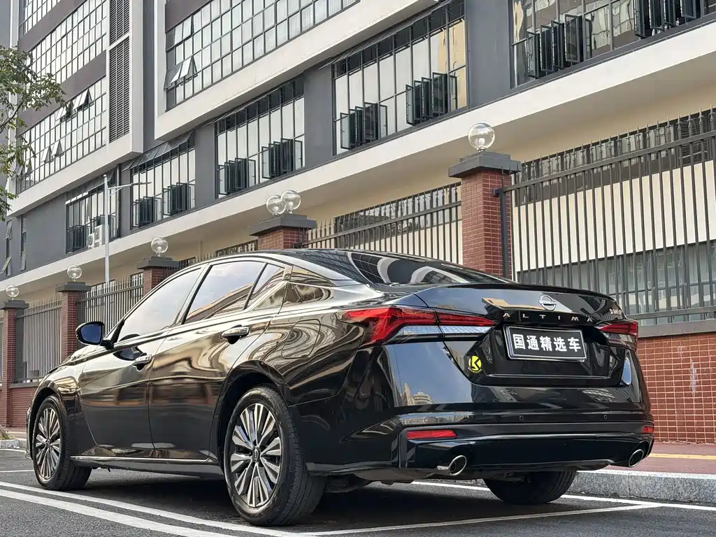 Nissan Teana — фото 4