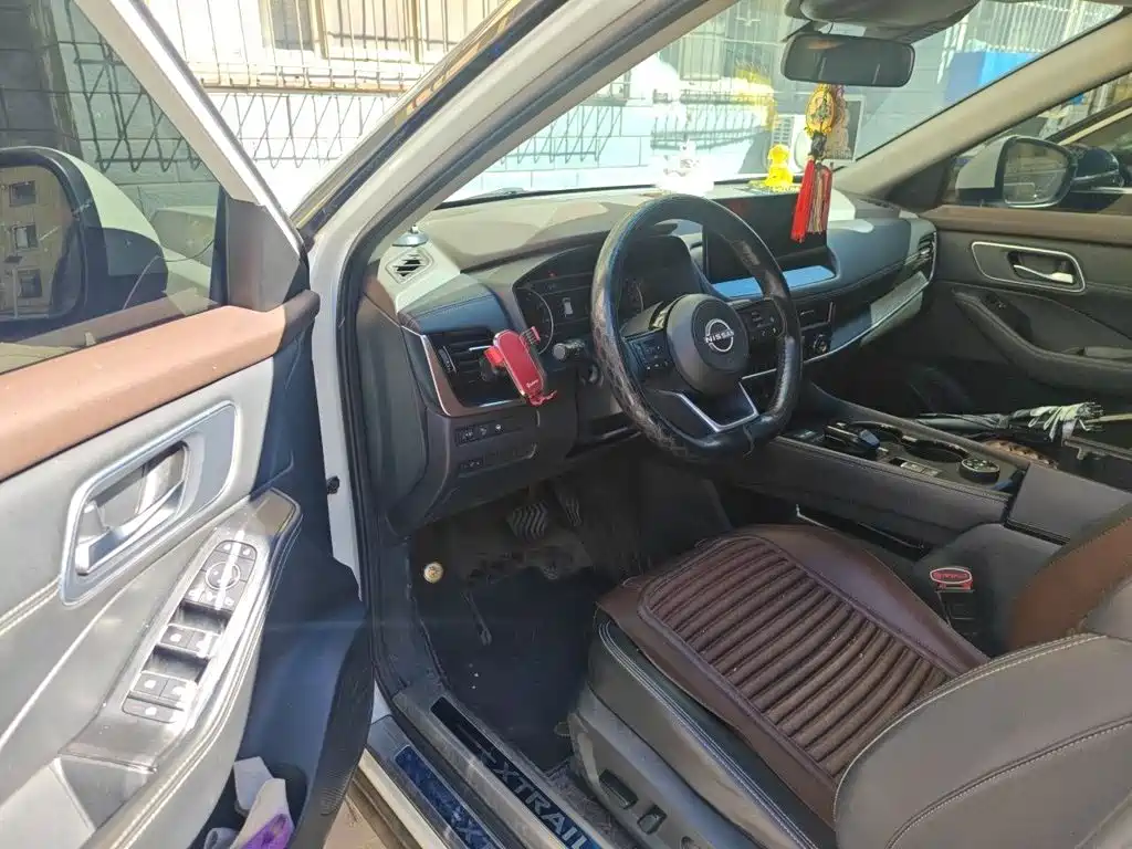 Nissan X-Trail — фото 14