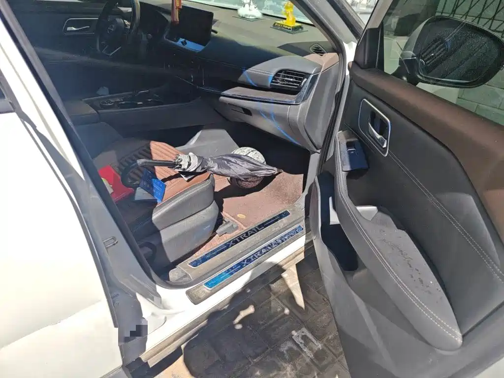 Nissan X-Trail — фото 18