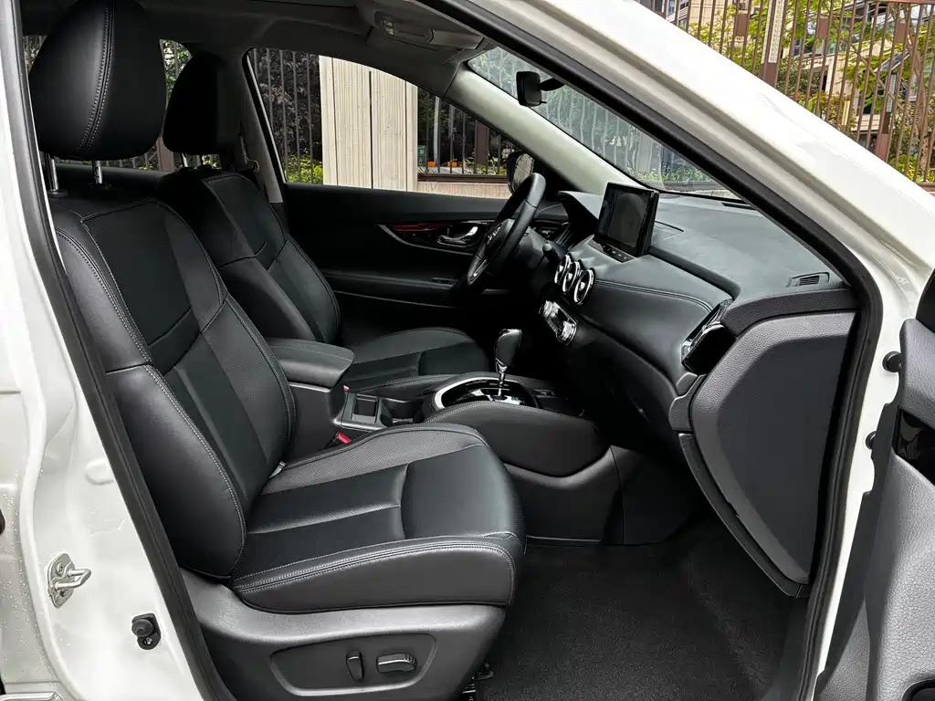 Nissan X-Trail — фото 13