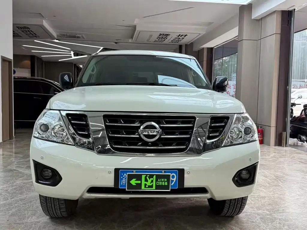 Nissan Patrol — фото 2
