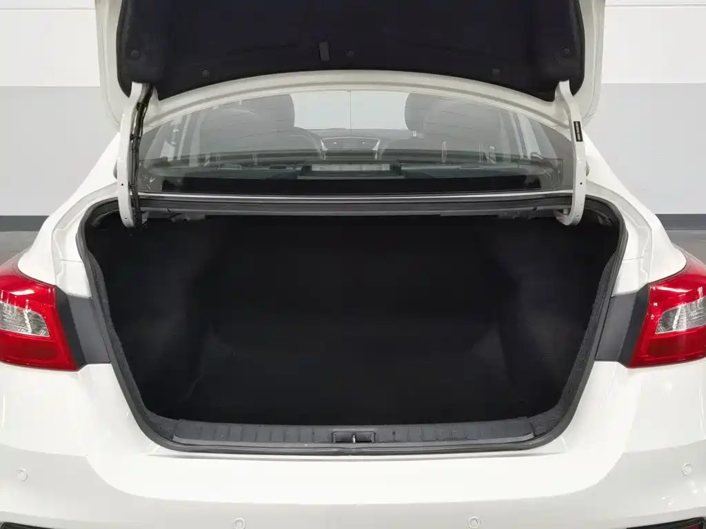 Nissan Sylphy — фото 16