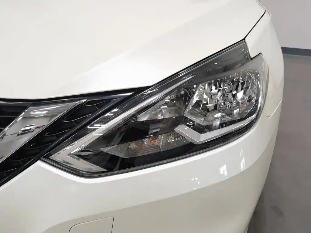 Nissan Sylphy — фото 7