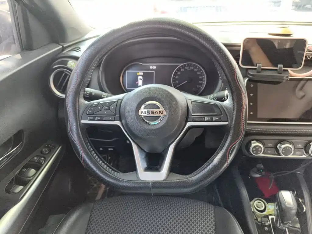 Nissan Kicks — фото 3