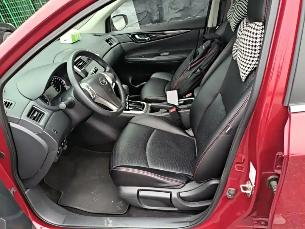 Nissan Tiida — фото 15
