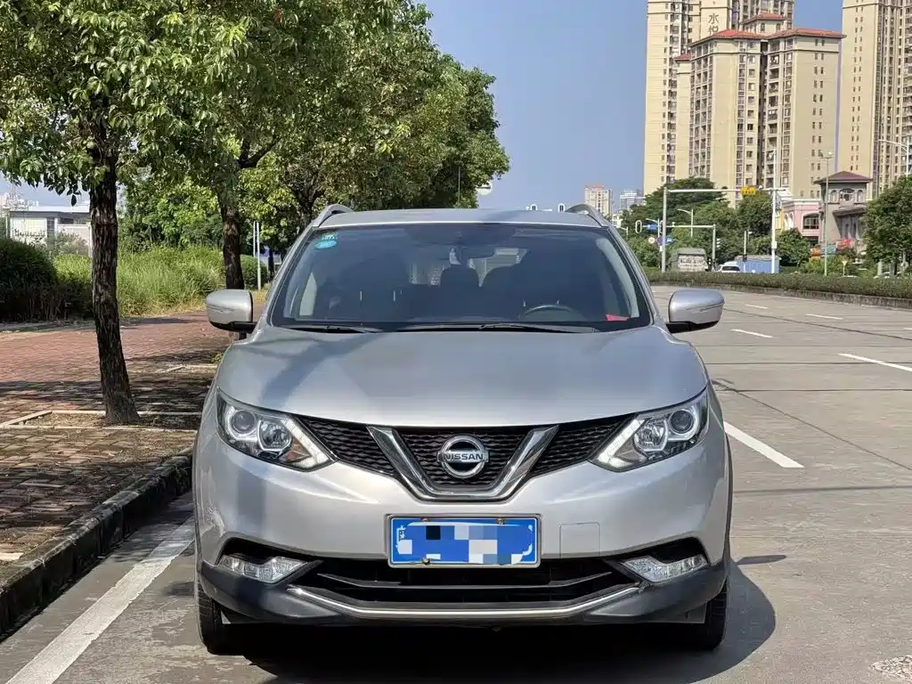 Nissan Qashqai — фото 2