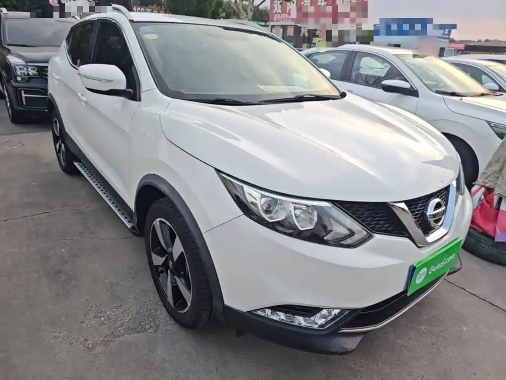 Nissan Qashqai — фото 4