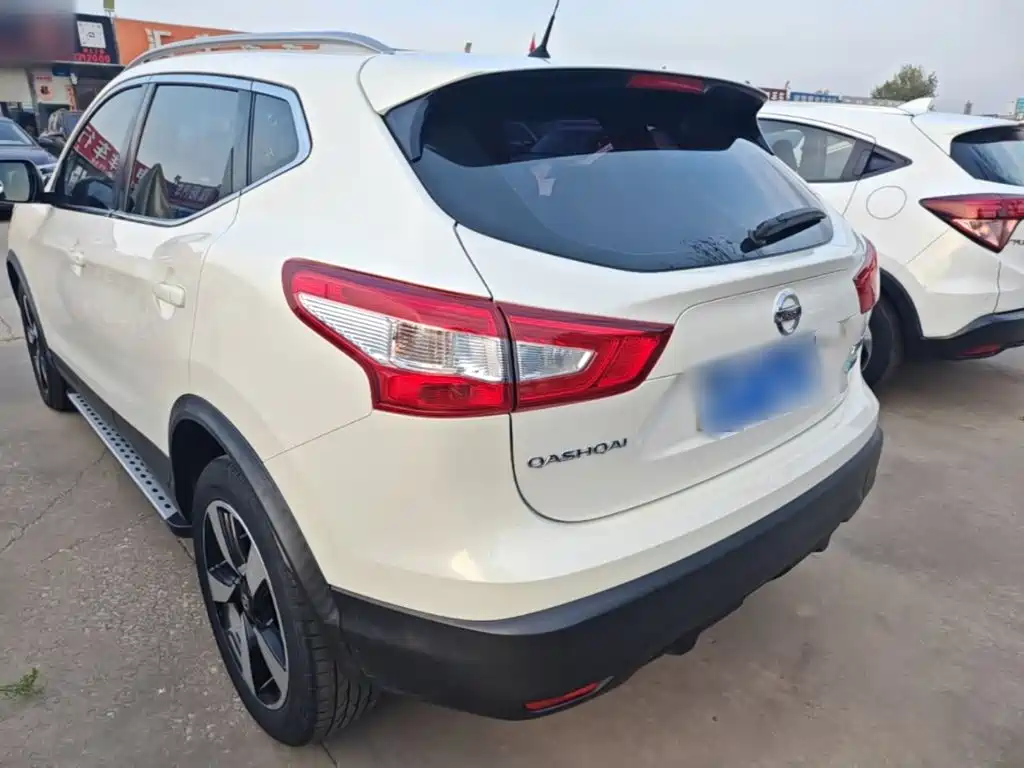 Nissan Qashqai — фото 5