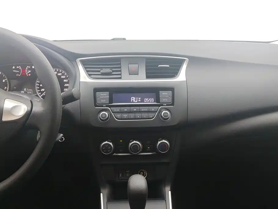 Nissan Sylphy — фото 13