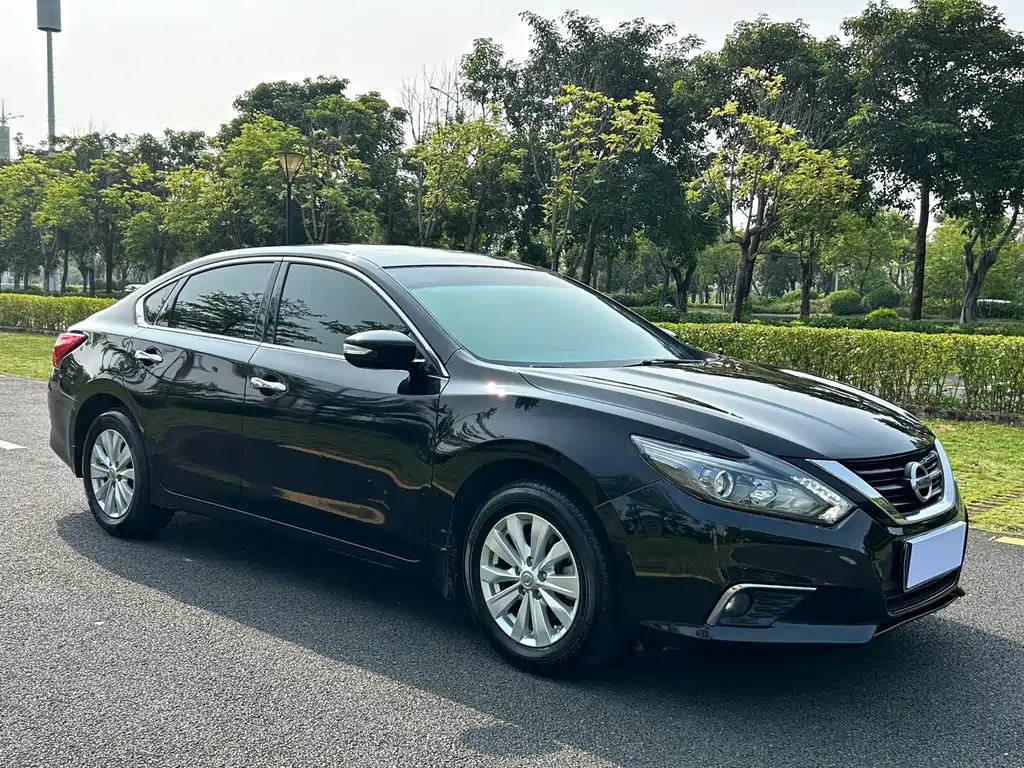 Nissan Teana — фото 3