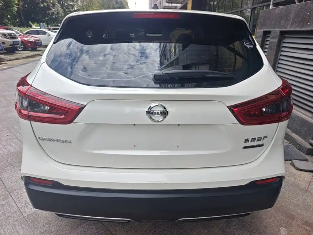 Nissan Qashqai — фото 6