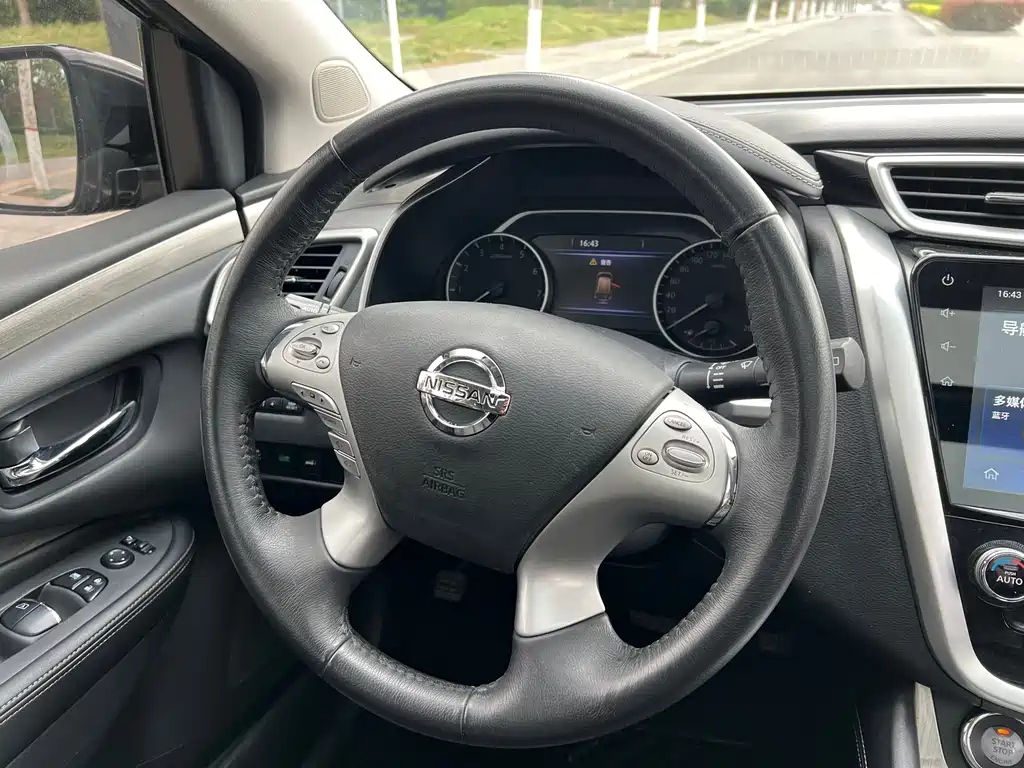 Nissan Murano — фото 14