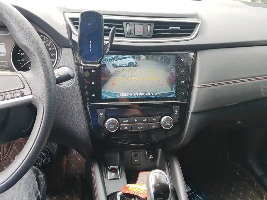 Nissan Qashqai — фото 13
