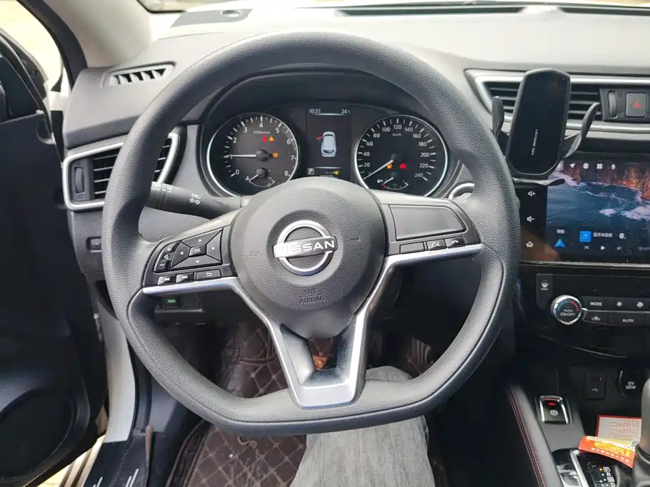 Nissan Qashqai — фото 15