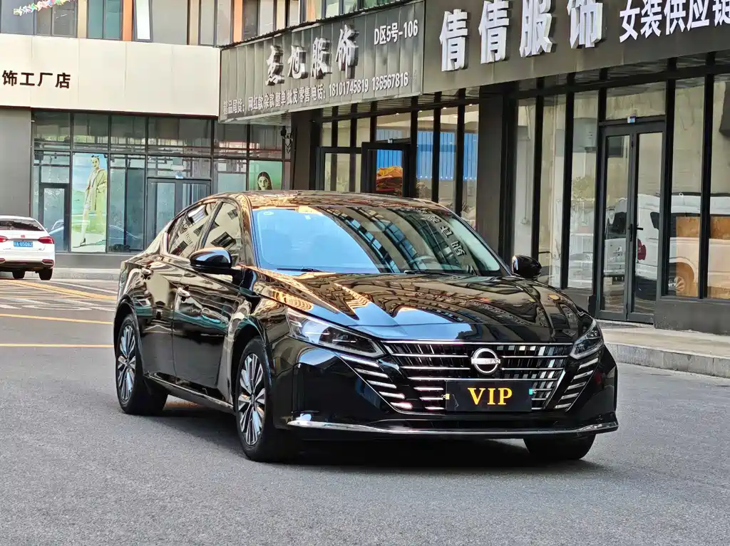 Nissan Teana — фото 3