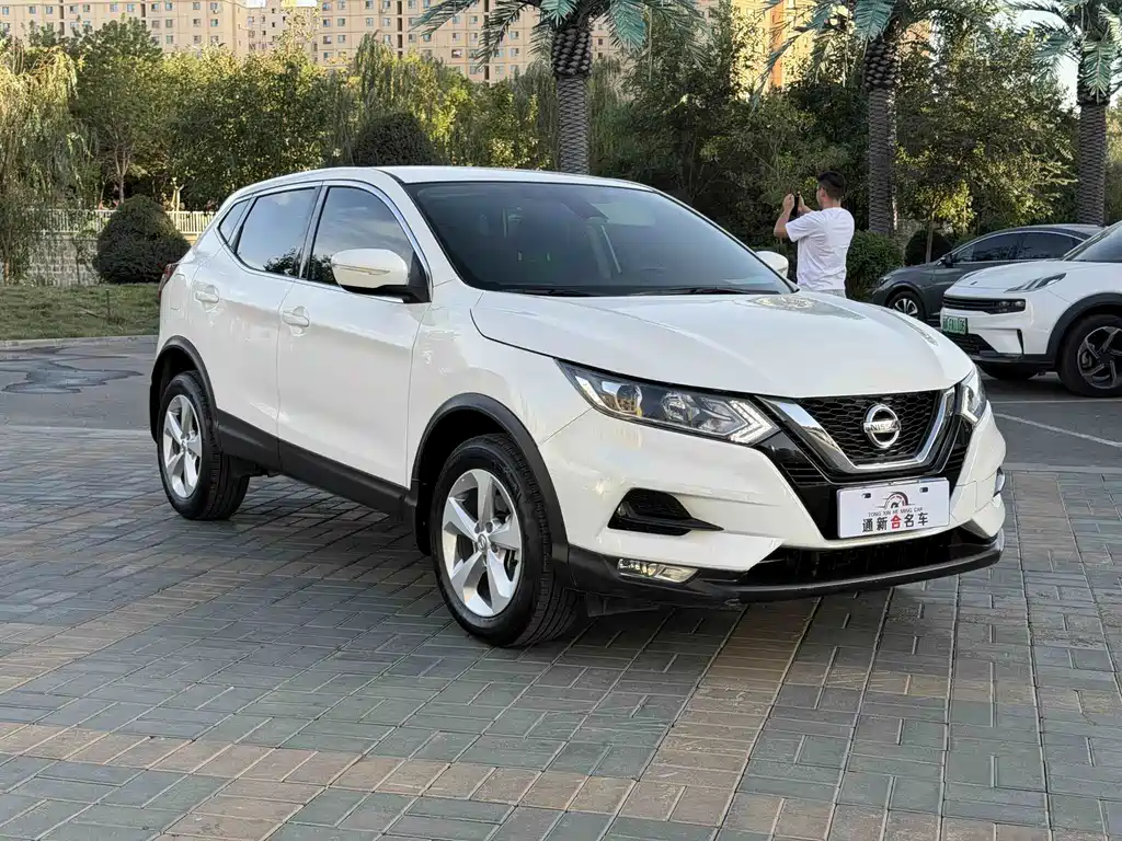 Nissan Qashqai — фото 3