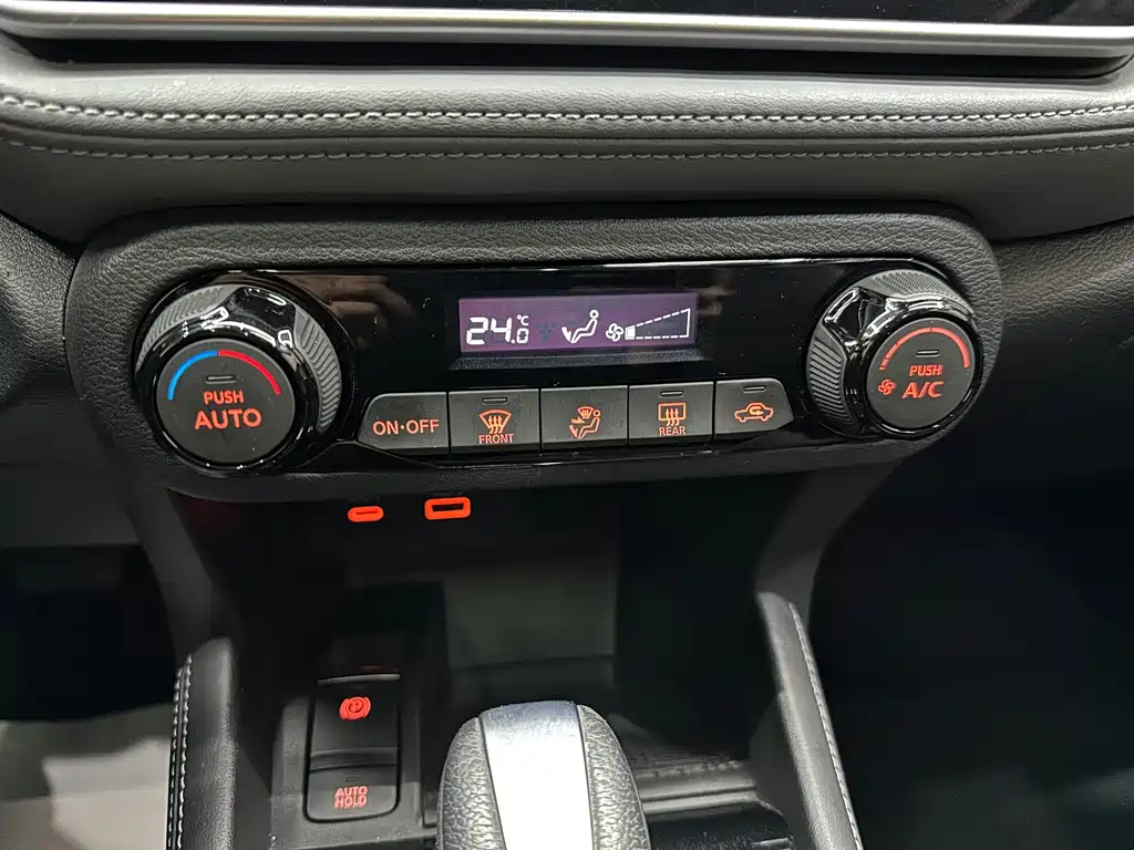 Nissan Kicks — фото 18