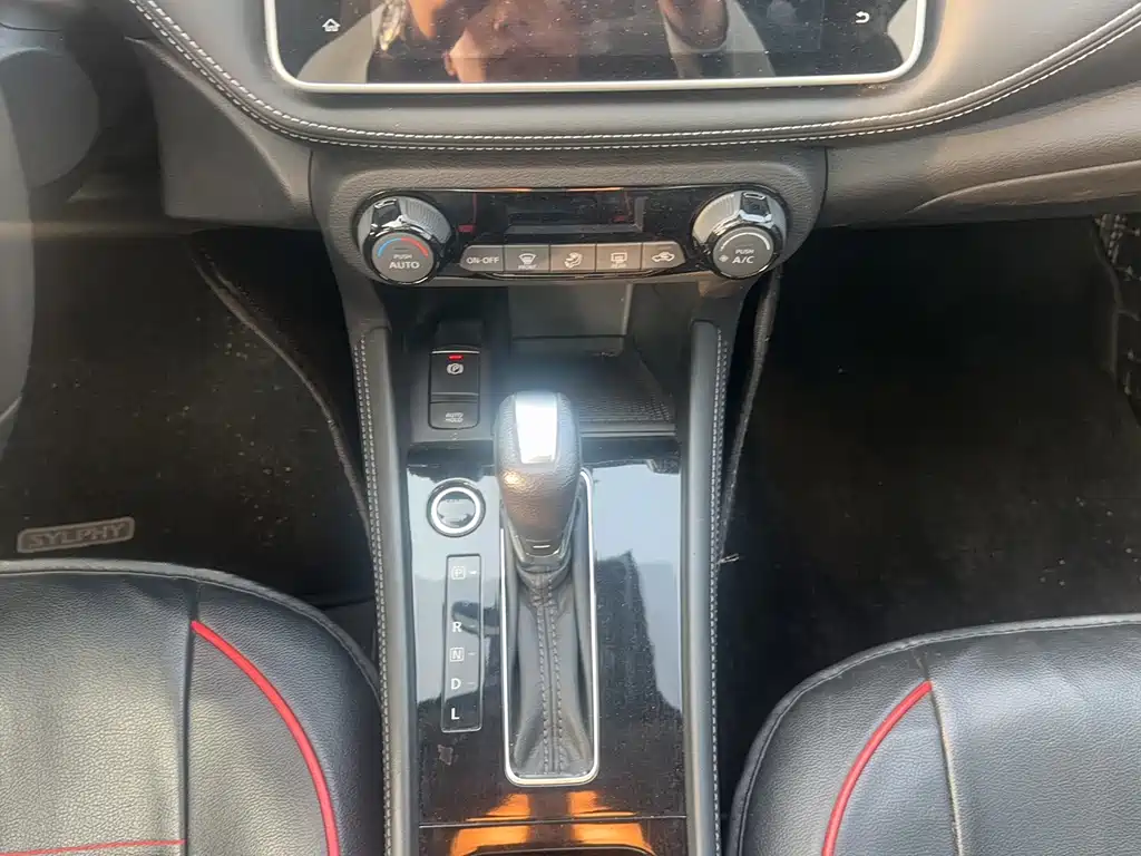 Nissan Kicks — фото 17