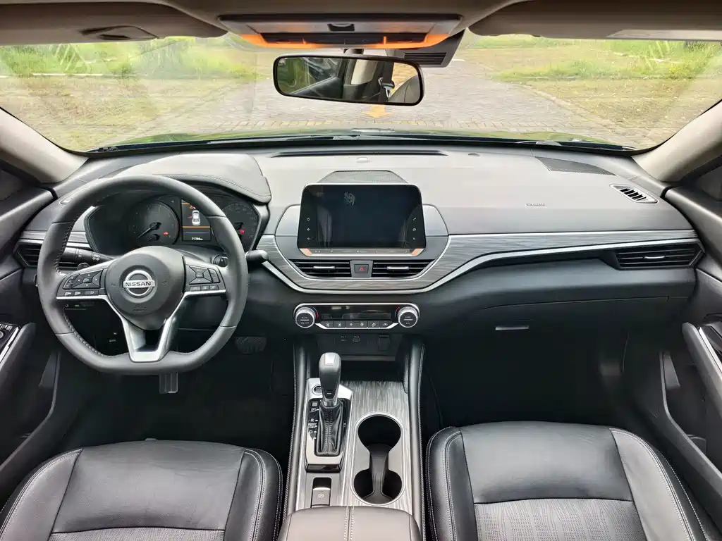 Nissan Teana — фото 5