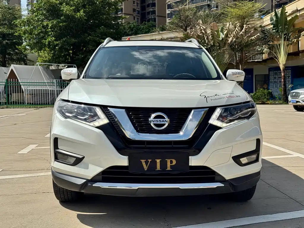 Nissan X-Trail — фото 11