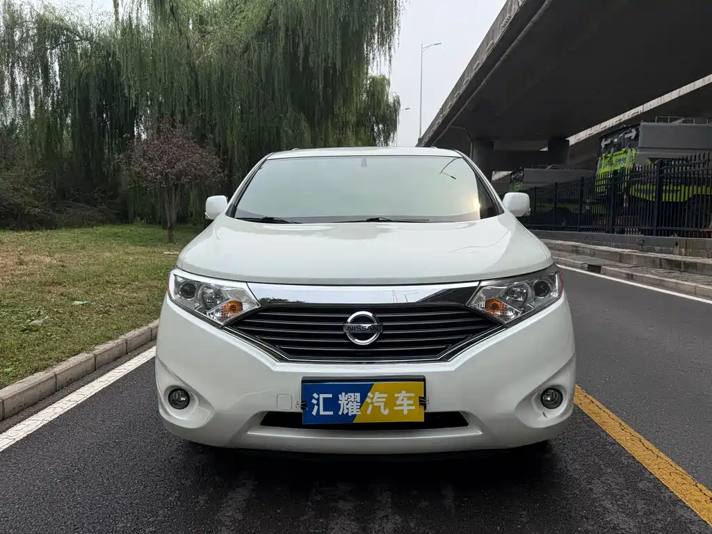 Nissan Quest — фото 2
