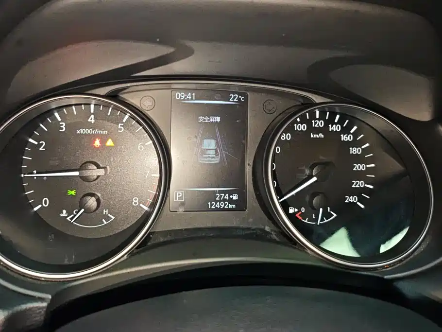 Nissan X-Trail — фото 14