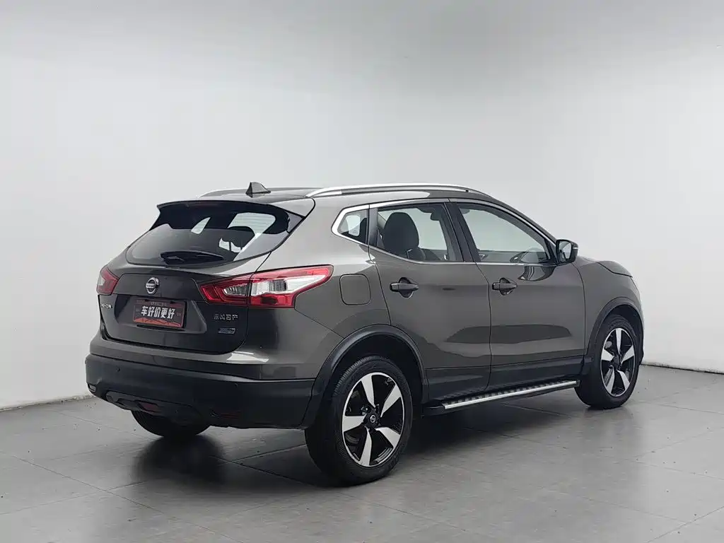 Nissan Qashqai — фото 2