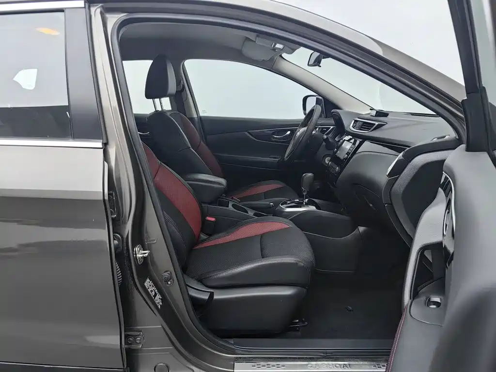 Nissan Qashqai — фото 23
