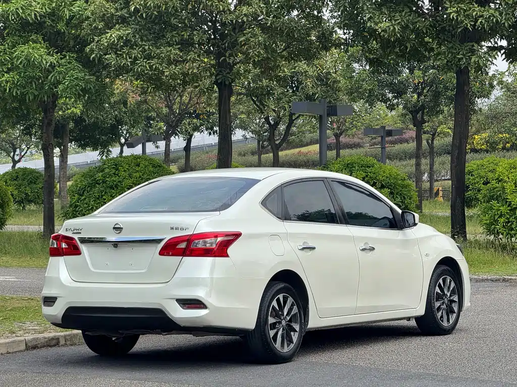 Nissan Sylphy — фото 18