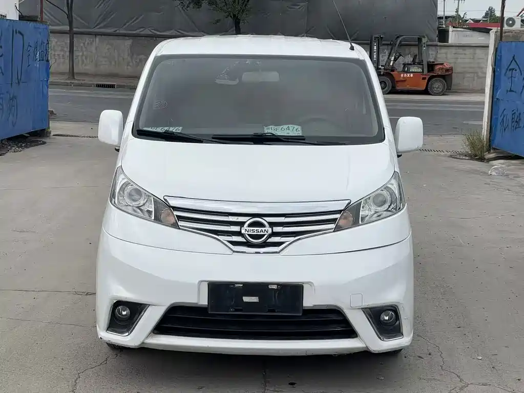 Nissan NV200 — фото 2