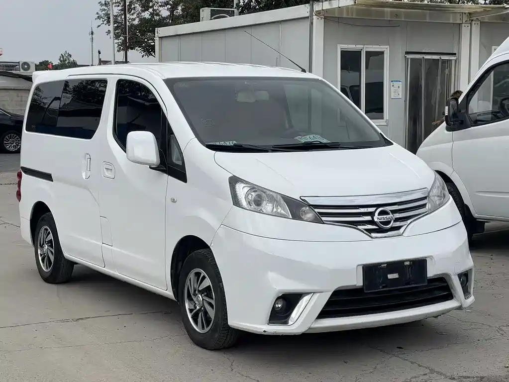 Nissan NV200 — фото 3