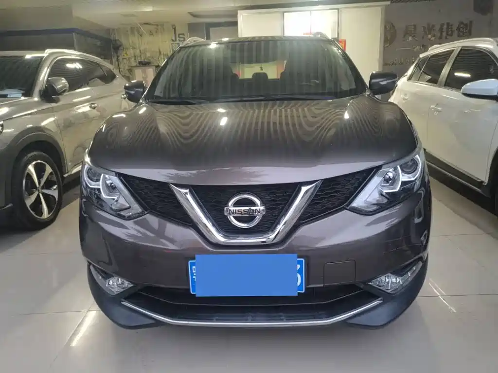 Nissan Qashqai — фото 2