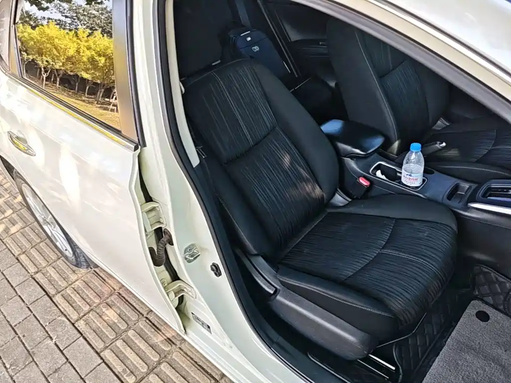 Nissan Sylphy — фото 25