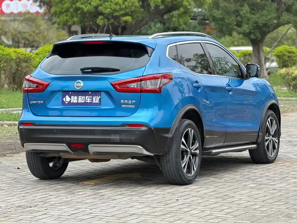 Nissan Qashqai — фото 7
