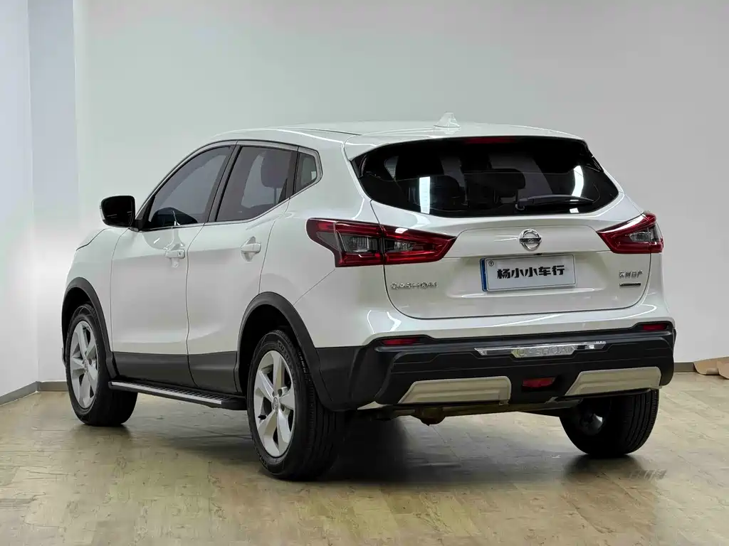 Nissan Qashqai — фото 25