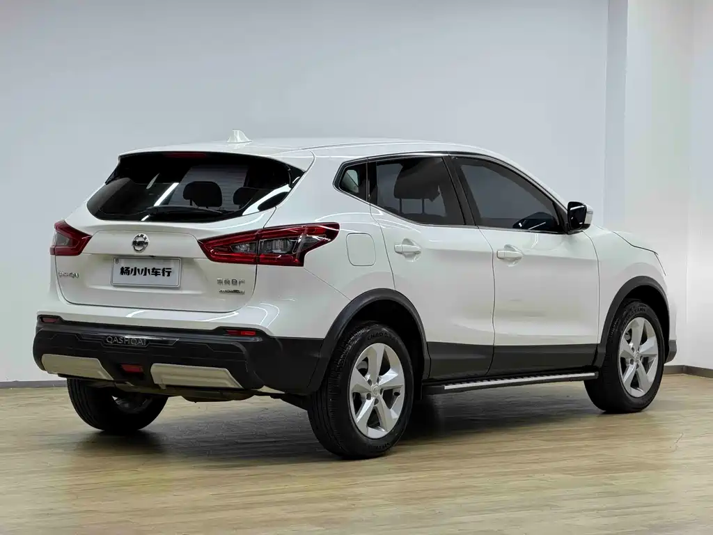 Nissan Qashqai — фото 26