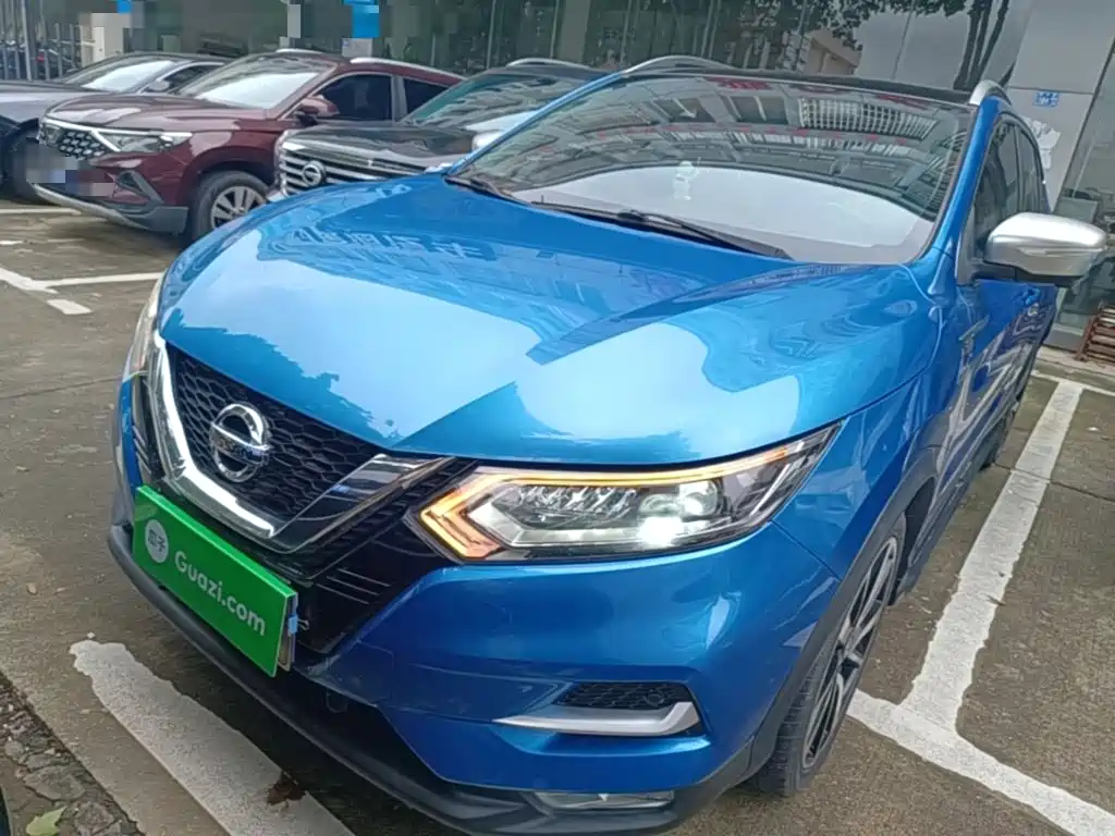 Nissan Qashqai — фото 2