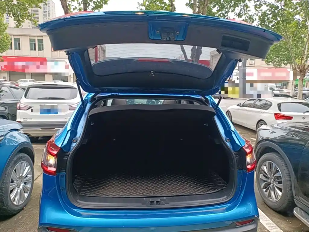 Nissan Qashqai — фото 15